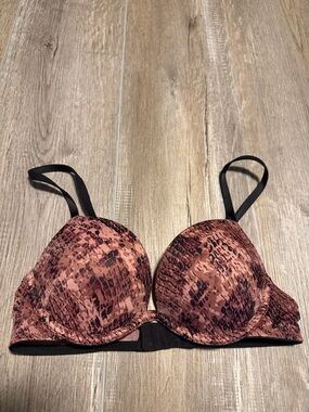 PINK Victoria's Secret Pink Snake-Print Wear Everywhere Super Push Up Bra